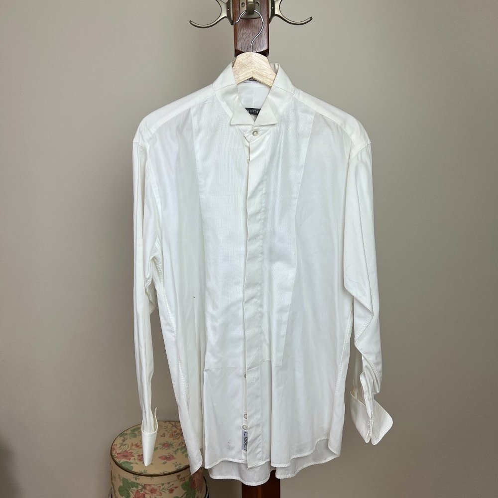 Saks Fifth Avenue T shirt